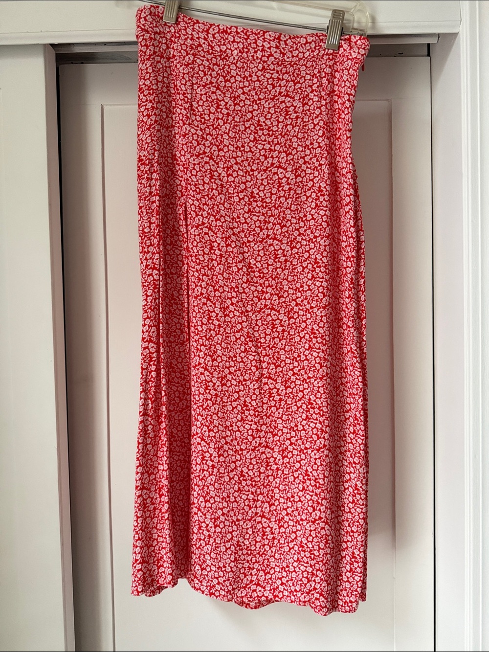 H&M Red and White Floral Maxi Skirt